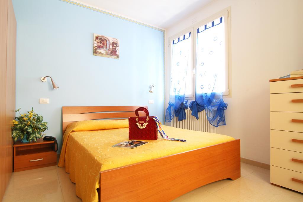Residence Blu Marine Rímini Habitación foto